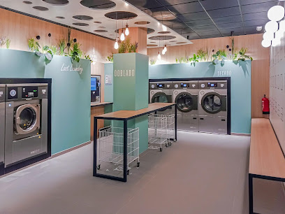Laundry Wall - Vigo