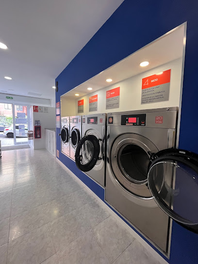 Laundry World - Santa Cruz de Tenerife