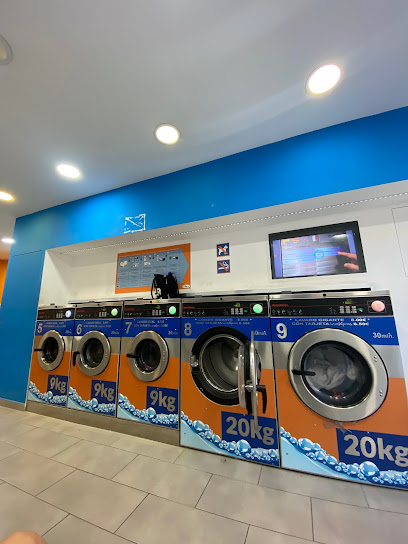 Lavandería Autoservicio LavaXpres - Sta Coloma de Gramanet