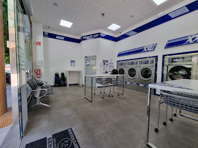Lavanderia Autoservicio Wash-up Traviesas - Vigo