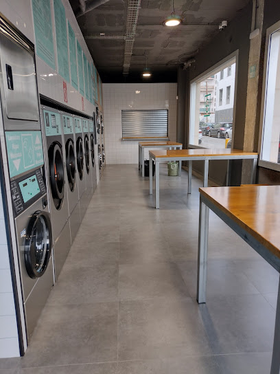 LES RENTADORES LAVANDERÍA AUTOSERVICIO - Sabadell
